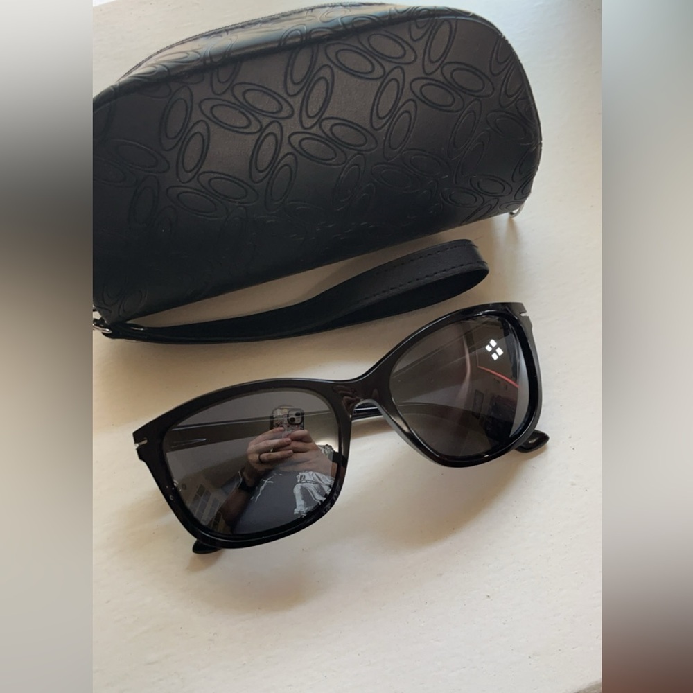 Brand New Oakley Drop In Sunglasses.